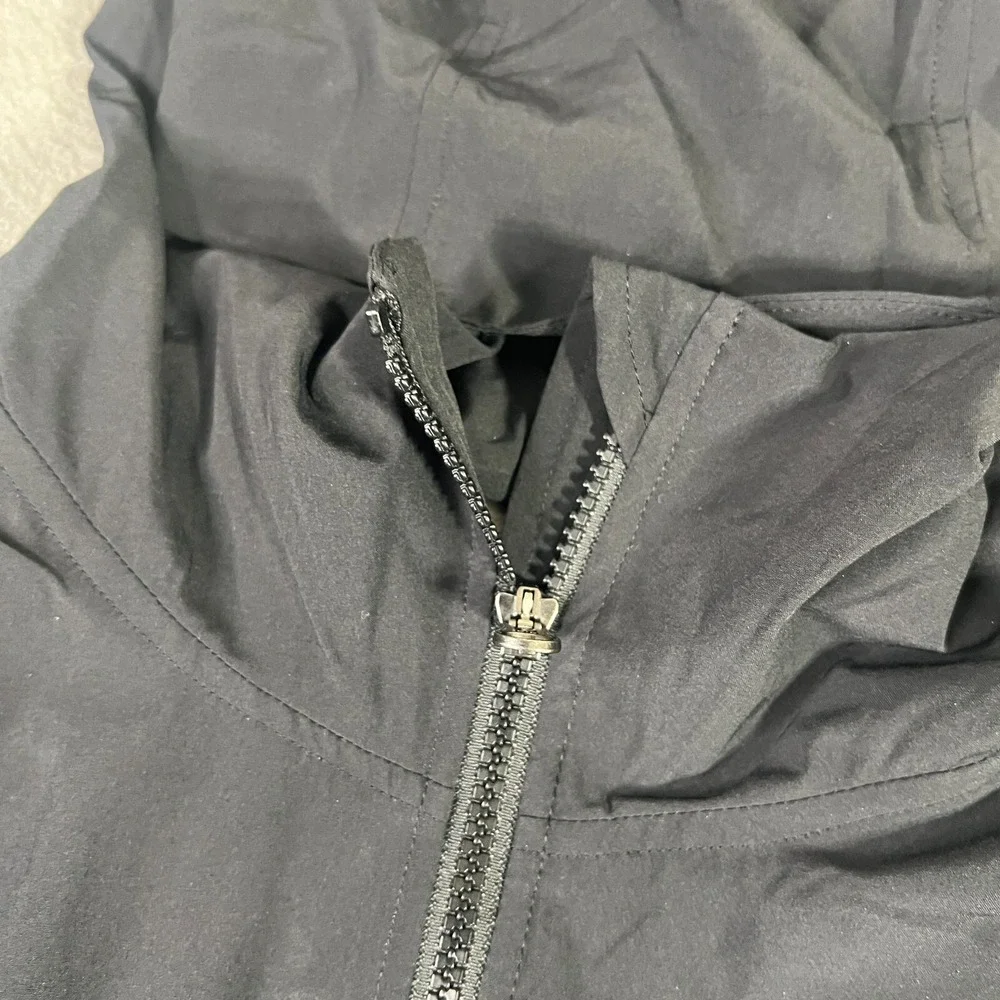 lululemon athletica zipper broken